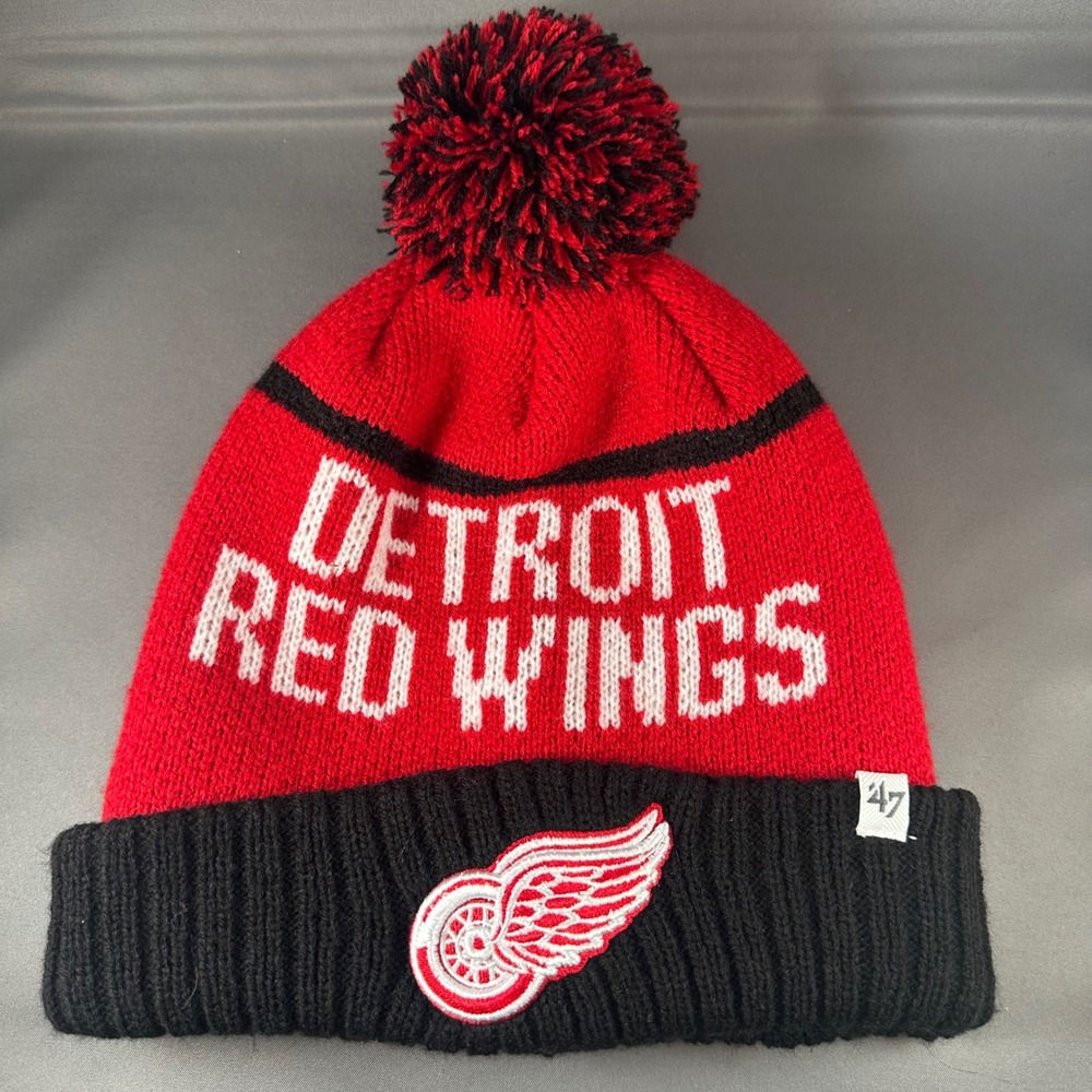 47‎ Brand Detroit Red Wings NHL Pom Beanie Hat Black Red OSFA
